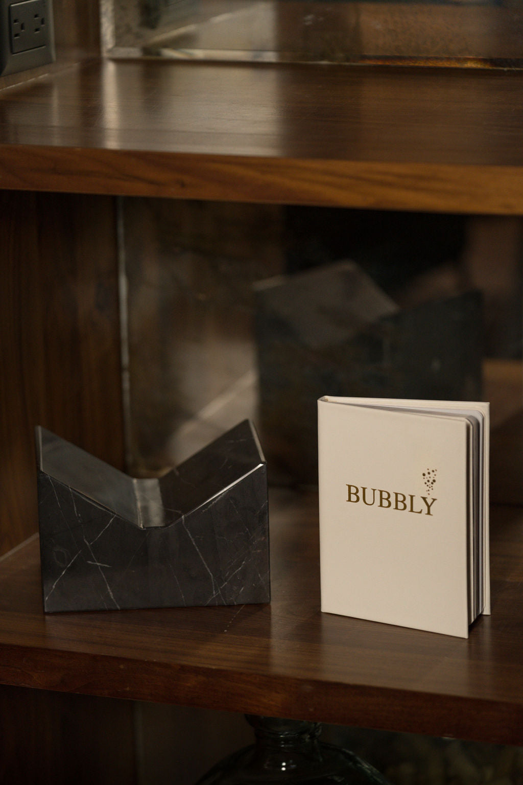 Portalibros Ónix Puro