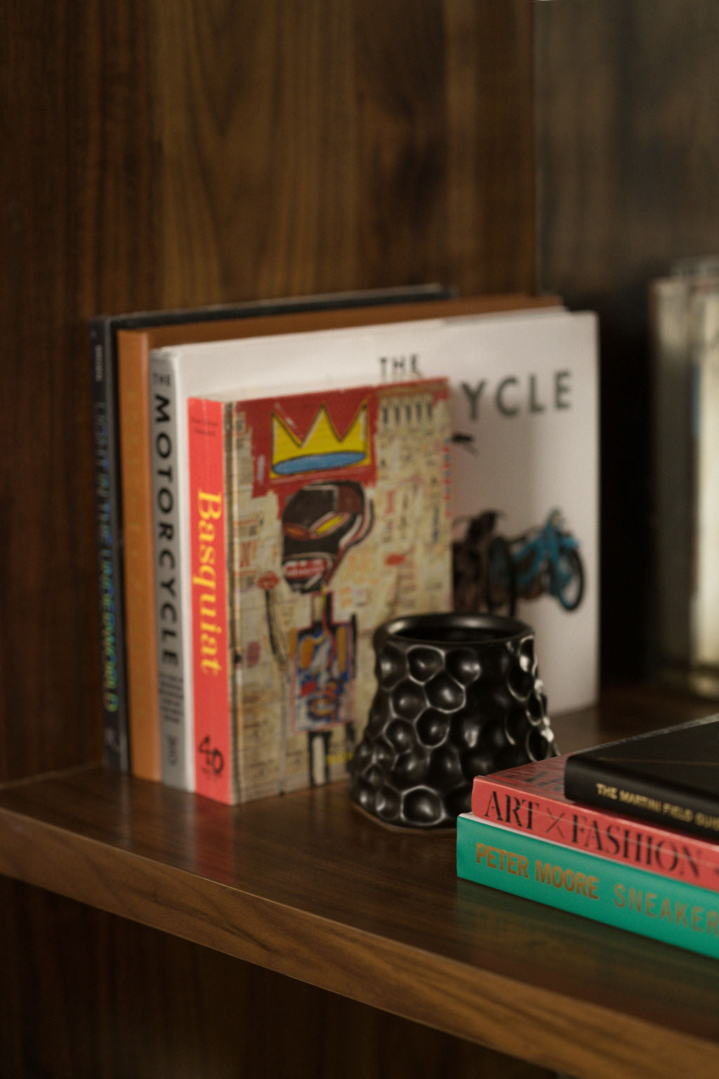 Sneaker Legend: The Designer Who Revolutionized Nike and Adidas