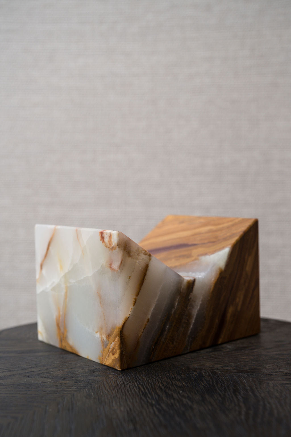 Marble Obsidian Book Holder