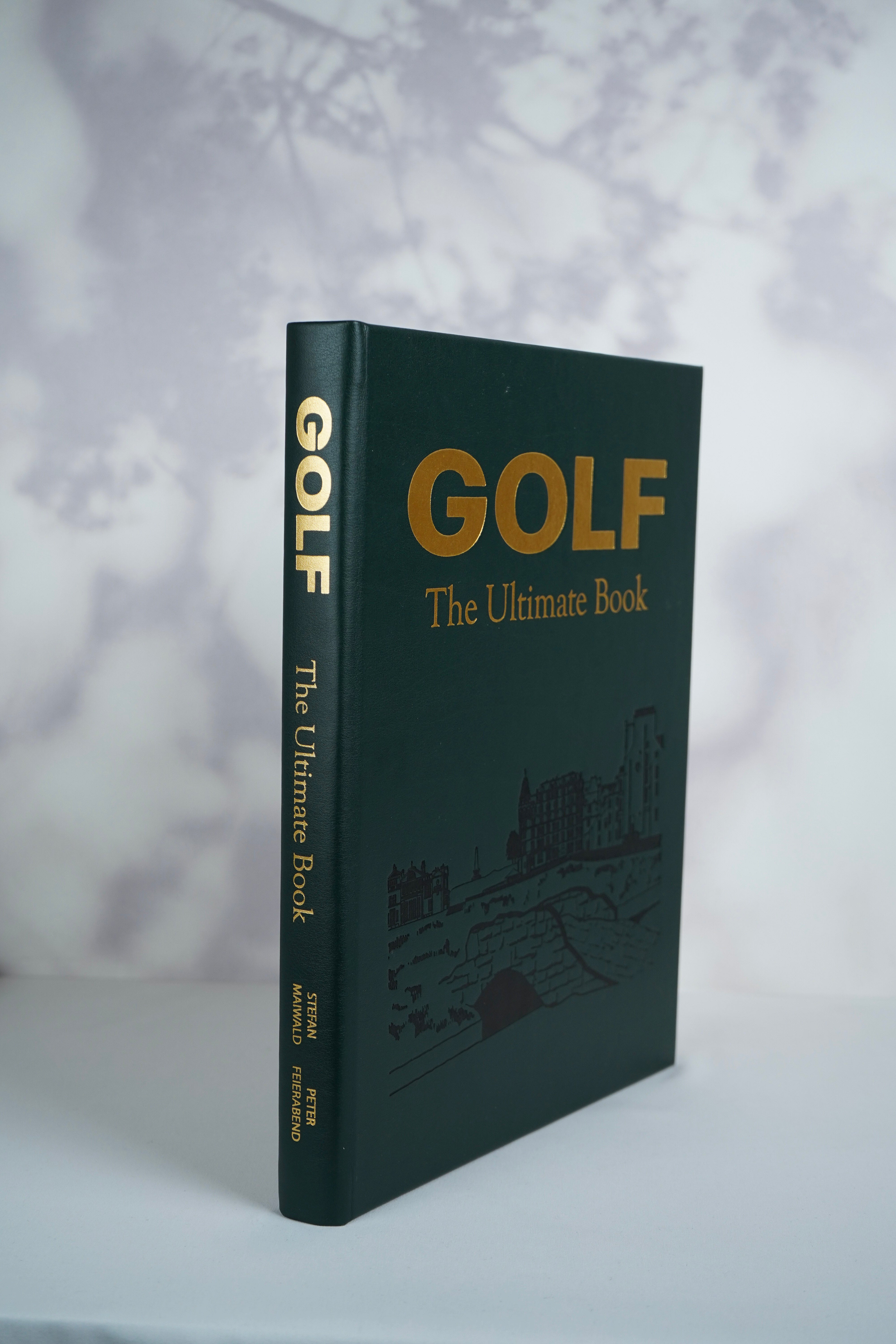 Golf : The Utilmate Book