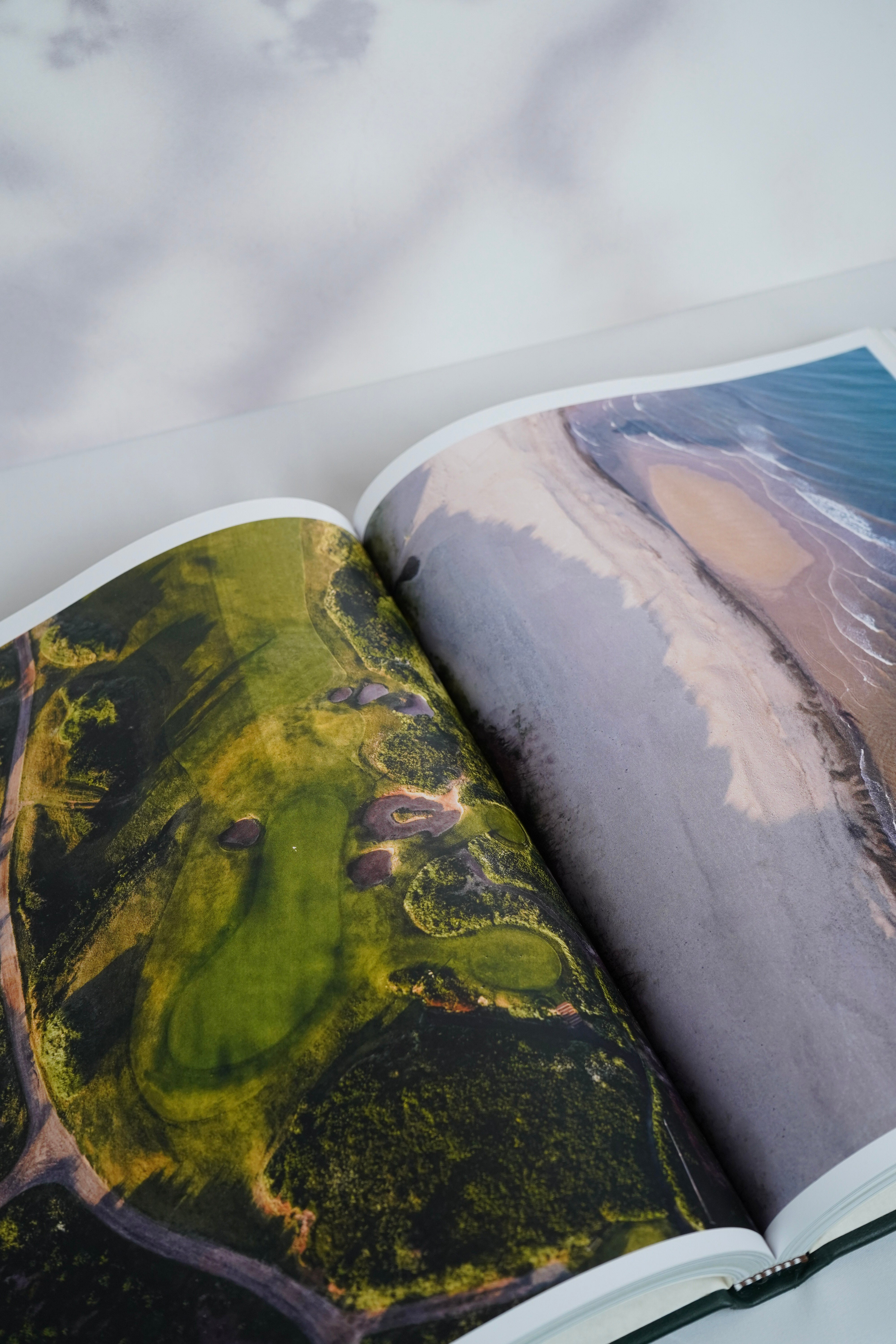 Golf : The Utilmate Book